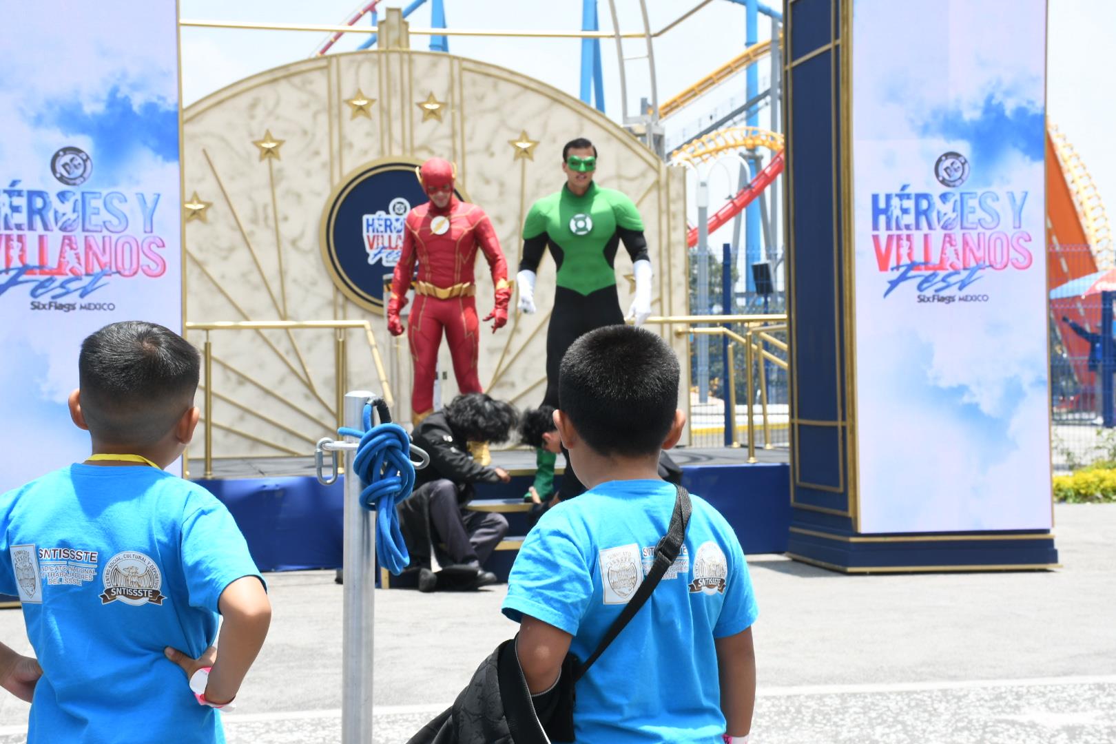 Curso de Verano 2026, Visita a Six Flags México